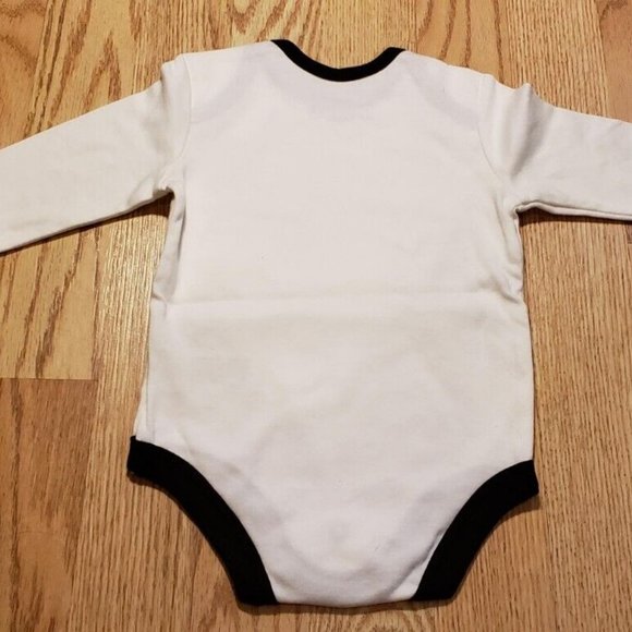 Baby Boys Bodysuits Lot of 4  Size: 0-3 Months  Circo Puma Disney - Picture 8 of 14